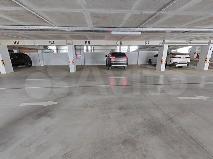 Машиноместо, 13 м²