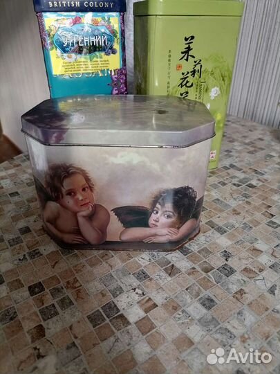 Пустые баночки жестяные