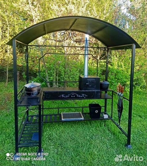 Мангал с крышей