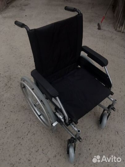 Коляска инвалидная