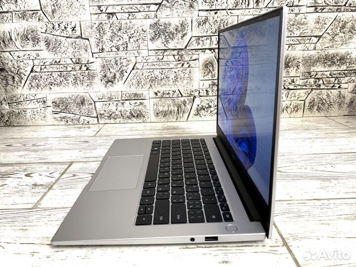 Топовый Ультрабук Huawei NBD-WDI9