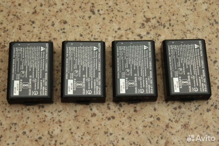 Аккумуляторы Canon LP-E10 и флешки 8Gb