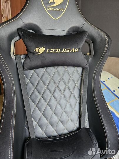 Компьютерное кресло бу cougar armor S royal