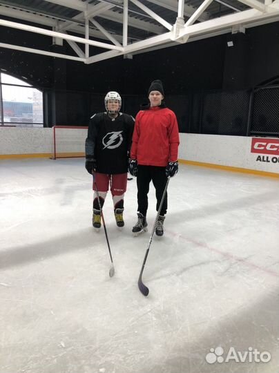 Тренер по хоккею