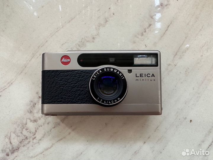 Leica Minilux Summarit 40mm f/2.4