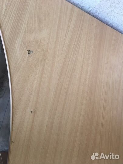 Письменный стол