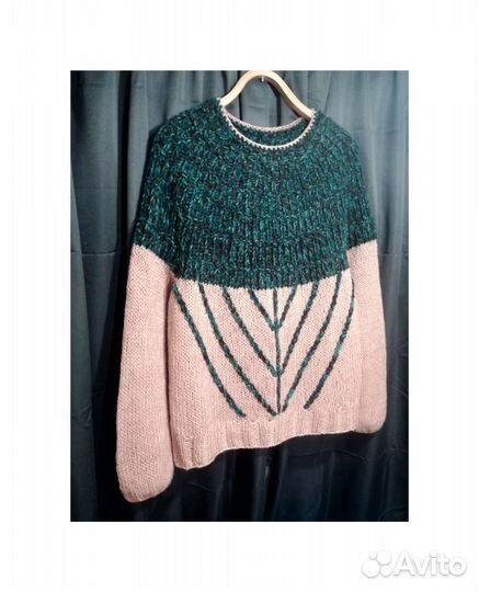 Свитер женский