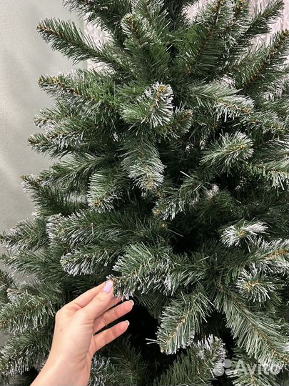 Елка искусственная