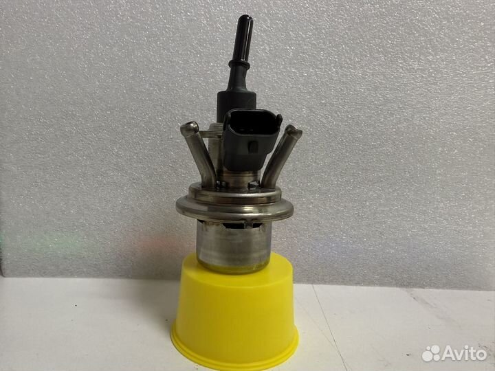 Форсунка mercedes 0004901113 новая