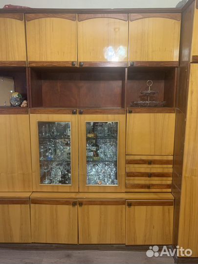 Стенка в гостиную