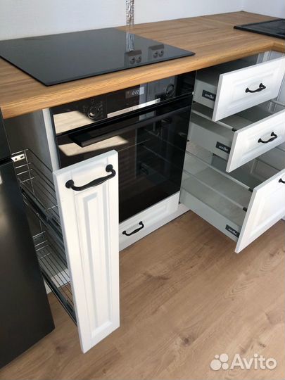 Цена за всю кухню ксп:23582