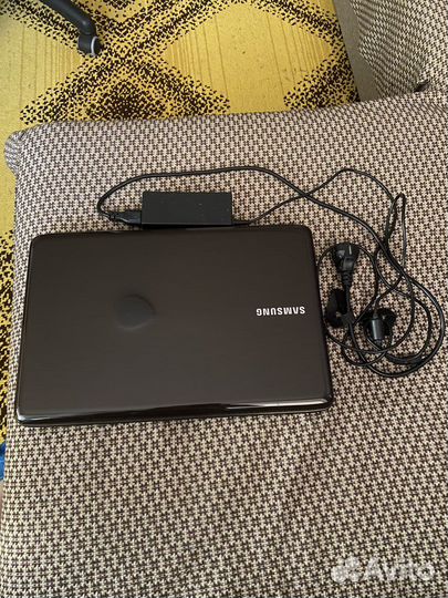 Ноутбук samsung R540