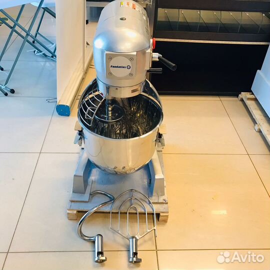 Миксер планетарный 20л