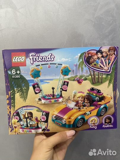 Lego friends машина со сценой Андреа
