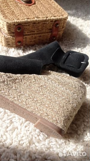 Босоножки hm