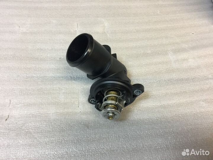 Термостат Grand Cherokee WK2 3.0 CRD 68253514AA