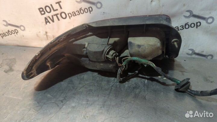 Стоп-сигнал задний правый Toyota Carina ST190