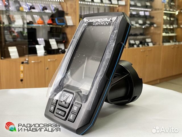 Эхолот Garmin Striker Vivid 4 CV