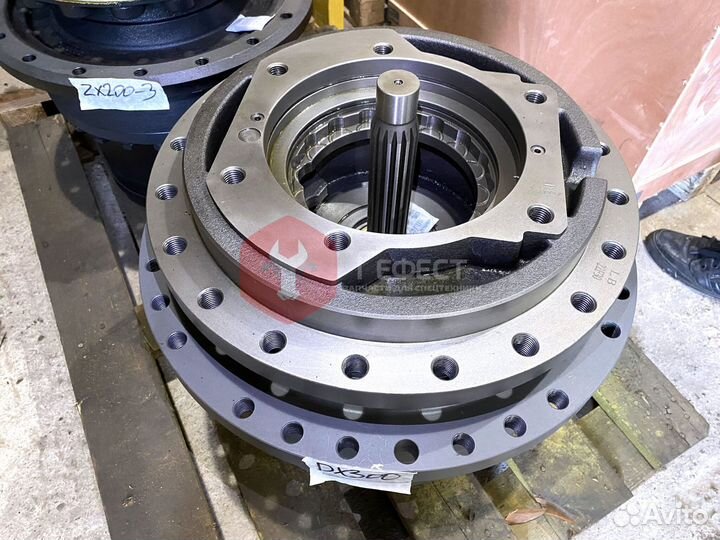 Бортовой редуктор Doosan DX300LC 170401-00048A