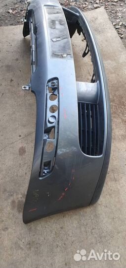 Бампер передний Volkswagen Golf V 2003-2009