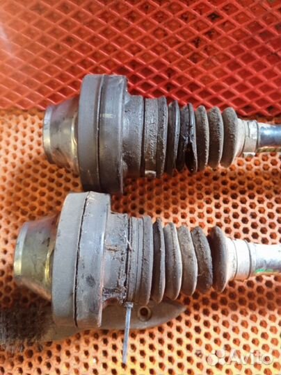 Привод передний в сборе Volkswagen Touareg