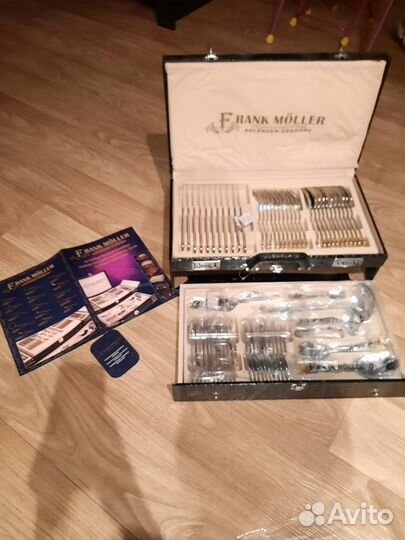 Набор посуды вилки ложки в чемодане 72 предмета