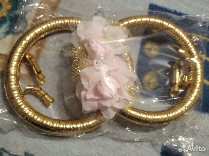 Кольца на радиатор с розовыми цветами