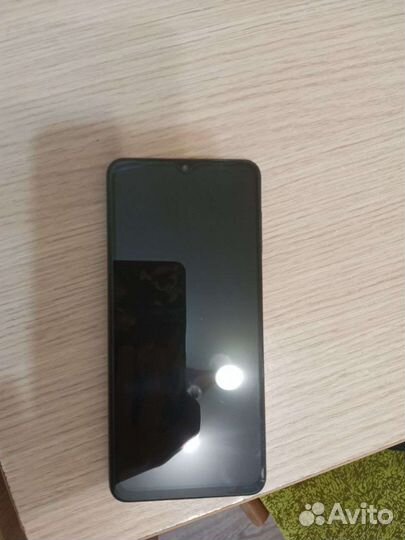 Телефон Самсунг м12