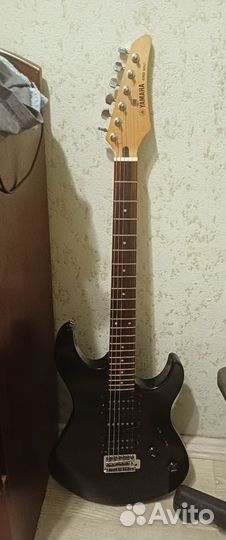 Электрогитара Yamaha ERG 121c + чехол