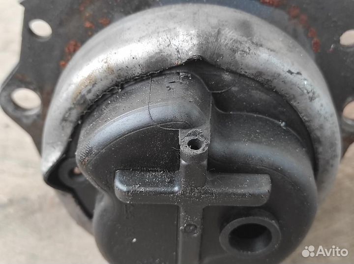 Подушка крепления двигателя BMW X6 E71