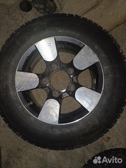 Продам колёса на Ниву