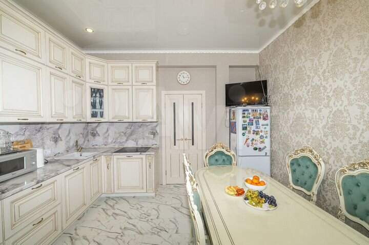 Коттедж 174,6 м² на участке 6 сот.