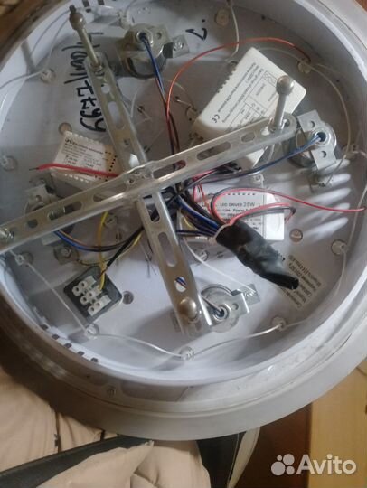 Светильник потолочный