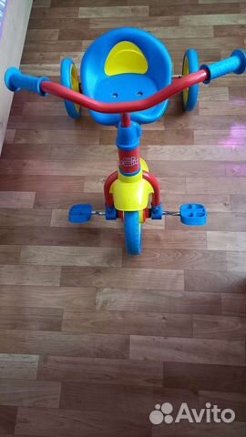 Трехколесный велосипед