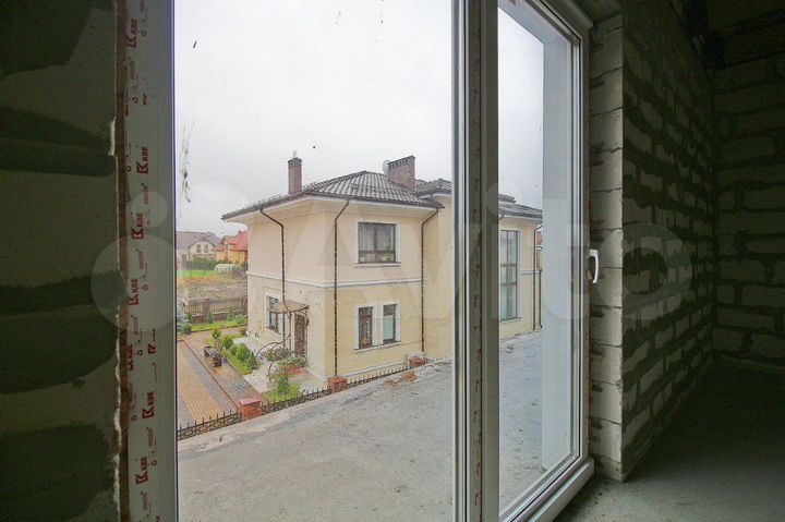 Дом 390 м² на участке 12 сот.