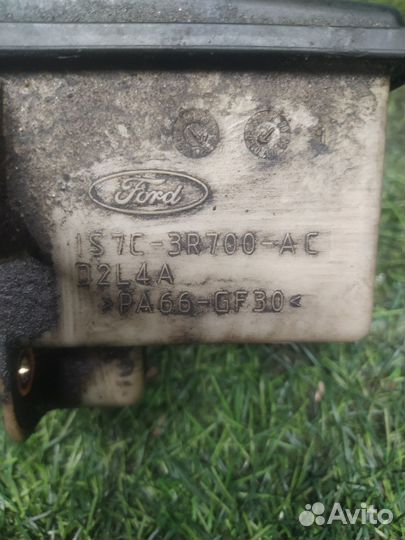 Бачок гур Ford Mondeo 3