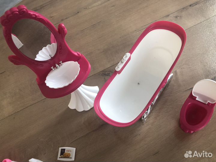 Ванна, умывальник, унитаз для барби