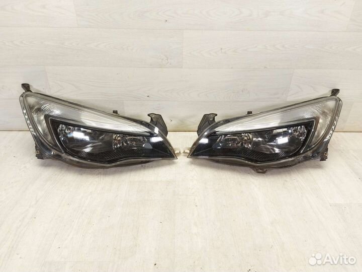 Фары Opel Astra J. 2009-2012 Комплект