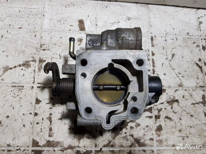 Дроссельная заслонка Mazda 323 F BJ 2002 1.6 МКПП