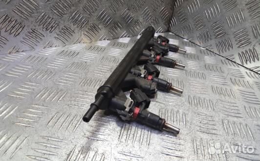 Топливная рампа бензиновая peugeot 308 1 (KBN27TJ0