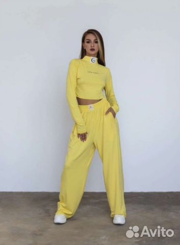 Костюм женский