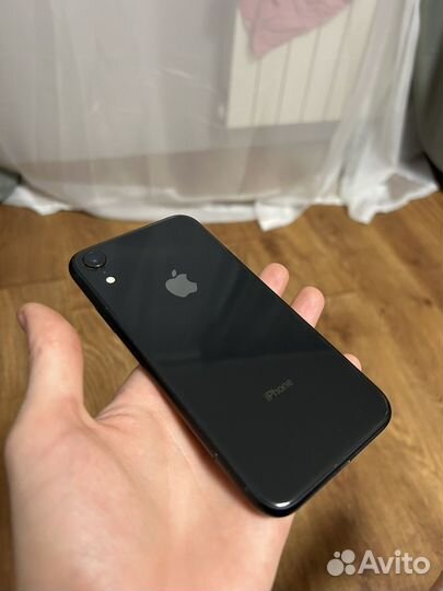 iPhone Xr, 64 ГБ