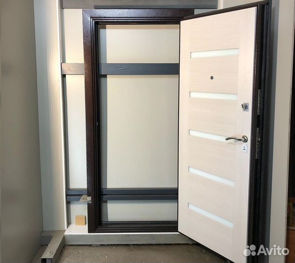 Дверь входная