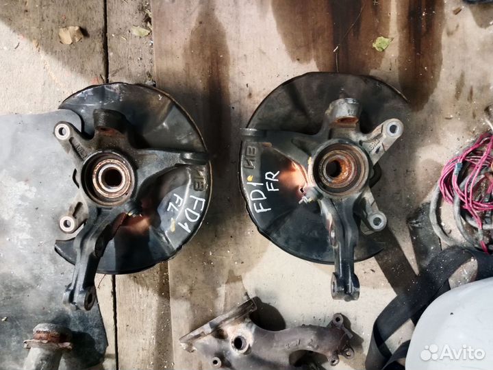 Honda Civic 4D ступицы передние