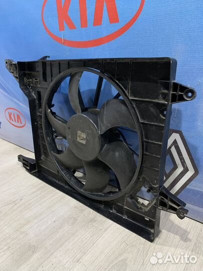 Вентилятор радиатора охлаждения двигателя диффузор