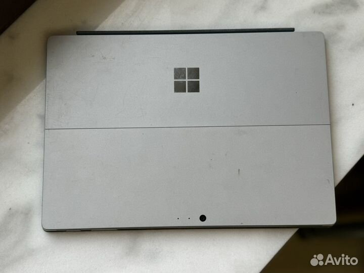 Microsoft Surface Pro 5