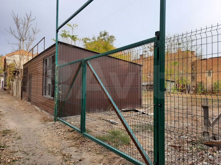 Павильон 50 м² с участком 600 метров