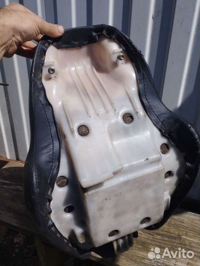 Сиденье honda magna