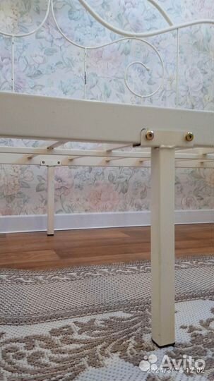 Кровать 90*200