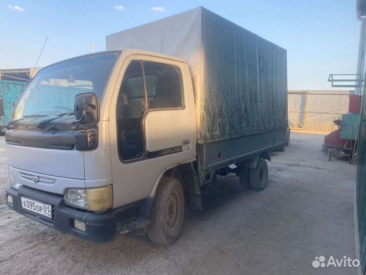 Nissan Atlas бортовой, 2001